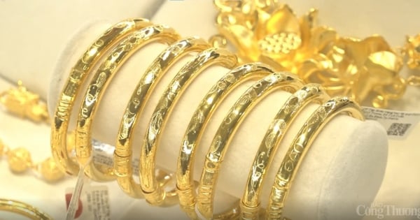 تراجع أسعار الذهب بشكل ملحوظ اليوم 7 مارس 2026