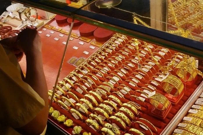 تراجع أسعار الذهب بمقدار 5 ملايين دونغ فيتنامي لكل تايل في الأسواق المحلية