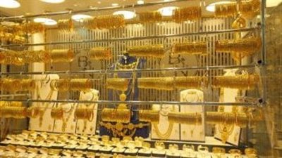 تراجع الذهب بفعل ضغوط الأسواق العالمية وعيار 18 يقترب من 6000 جنيه في مصر