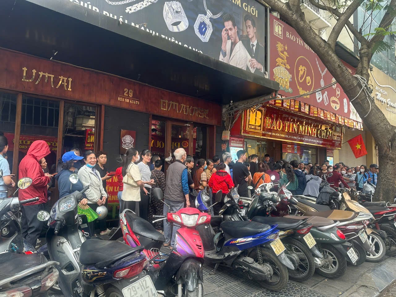 تراجع حاد في أسعار الذهب مع سقف شراء 5 تيل وصعوبة الحصول على دور