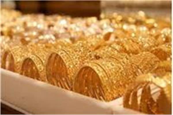 تراجع سعر الذهب محلياً رغم الارتفاع العالمي وفقدان الجرام 50 جنيهاً – مشاهير