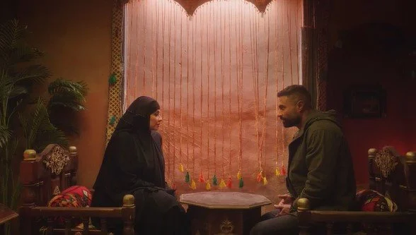 تطور جديد في علاقة بدر وجليلة ملخص حلقة 18 وننسى اللي كان – مشاهير