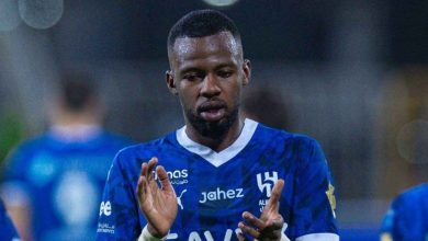 تمبكتي يرفض العروض الأوروبية ويؤكد استمراره مع الهلال