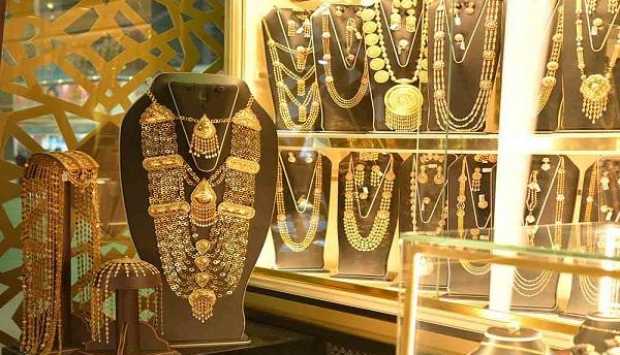 توقعات أسعار الذهب في الأسبوع الأول من مارس يشرحها تاجر مخضرم