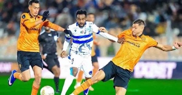 جريدة البلاد تكشف هجوم الهلال الحاد على حكم لقاء نهضة بركان