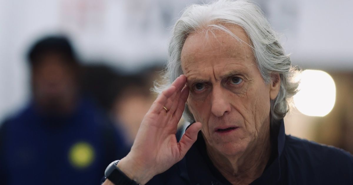 جيسوس يعبر عن استيائه من توقف الدوري ويشيد بأفضل أداء يقدمه النصر