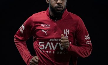 حسان تمبكتي يعزز صفوف الهلال استعداداً لكلاسيكو الأهلي