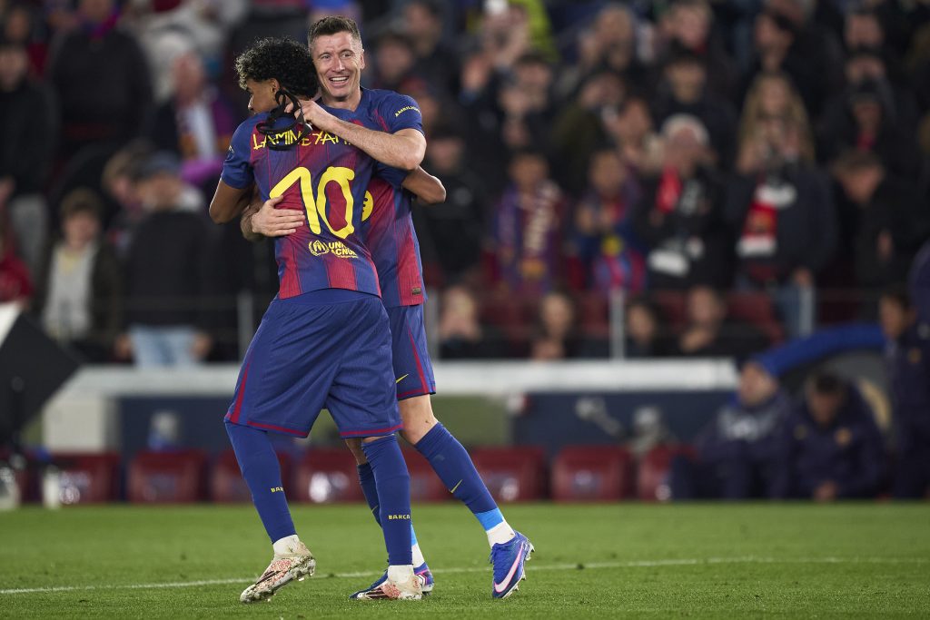 دوري المحترفين السعودي وبرشلونة على أعتاب الإعلان النهائي لصفقة ليفاندوفسكي وسط ترقب جماهيري