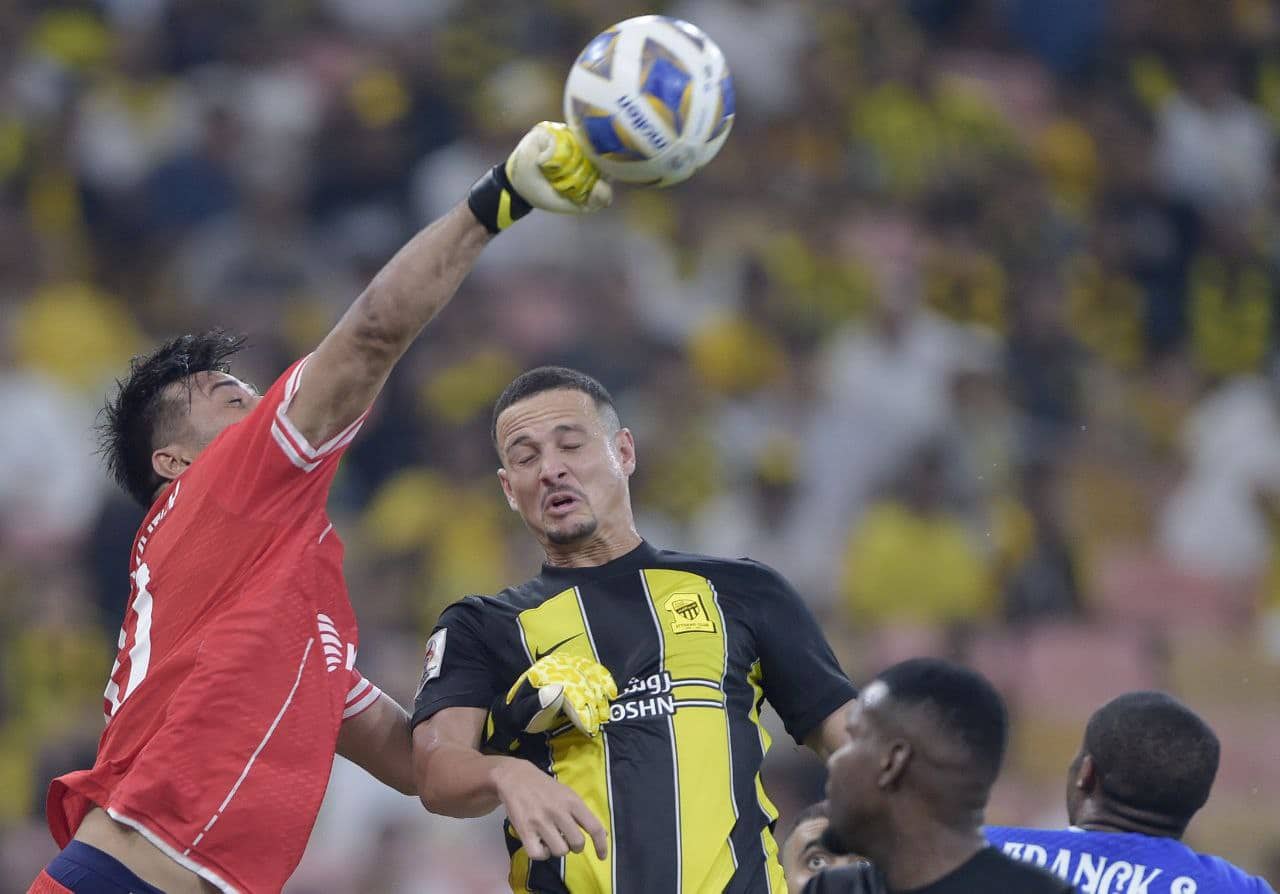 رسميًا تعزيز هجومي جديد في صفوف الاتحاد قبل مواجهة الأهلي المرتقبة الجمعة