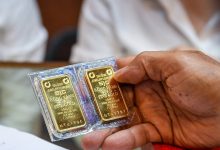 سعر أونصة الذهب في شركة SJC يرتفع إلى 183 مليون دونغ فيتنامي مع تراجع أسعار خواتم الذهب 800 ألف دونغ