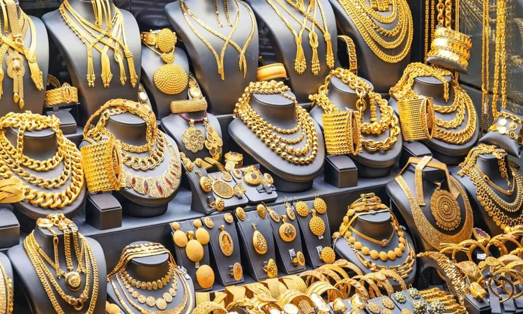 سعر الذهب اليوم الجمعة 13 مارس 2026 في محلات الصاغة يتصدر الأسواق