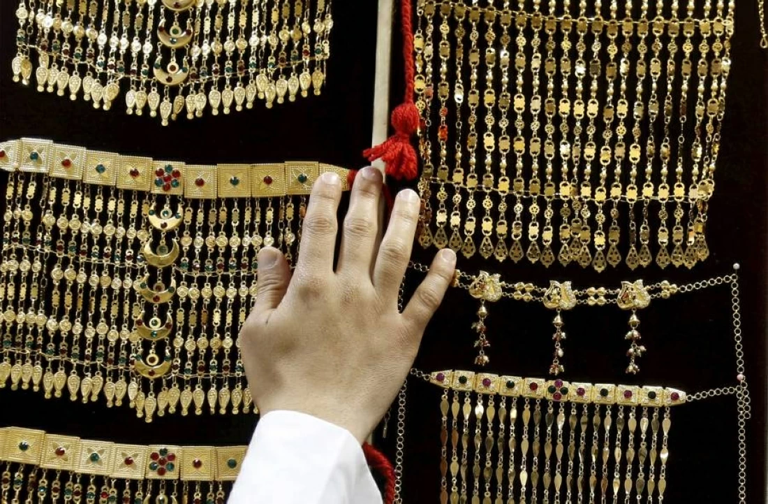 سعر الذهب في السعودية الاثنين 9 مارس 2026 مع تراجع عيار 24 وفق CNN الاقتصادية