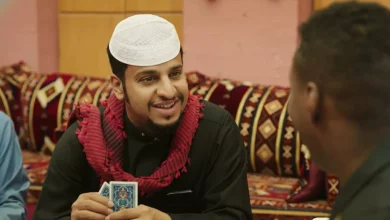 شباب البومب عامر يكتشف كنزاً مدفوناً في المخيم هل سيصبح مليونير أو ينتهي في السجن