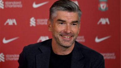 صحفي بريطاني يكشف تفاصيل انتقال مدير ليفربول إلى الهلال السعودي