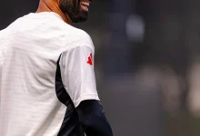 صلاح يقترب من الهلال ومجاورة بنزيمة تلوح في الأفق صفقة كبرى تنتظر التوقيع