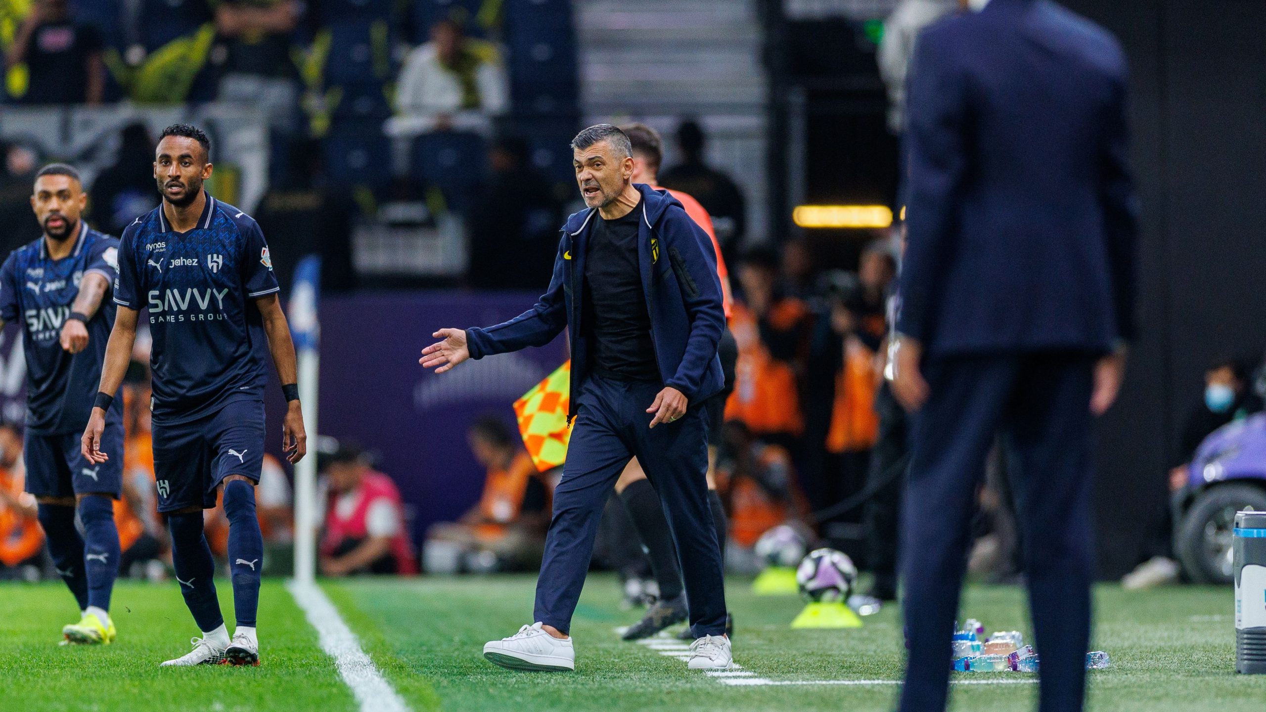 صناعة برتغالية تميّز كونسيساو بتحويل ظهير الاتحاد إلى قوة هجومية لا تُوقف