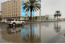 طقس المملكة الأربعاء يشهد أمطار رعدية وسيول مع زخات برد ورياح نشطة على مناطق متعددة