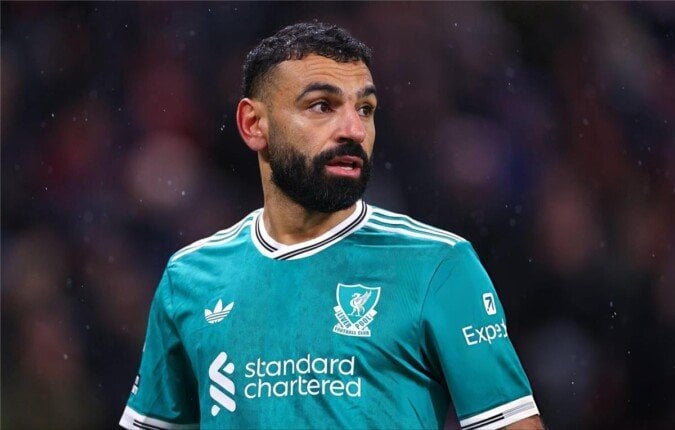 عرض تاريخي من الدوري السعودي براتب يصل إلى 61 مليون جنيه إسترليني يضع محمد صلاح في موقف حرج