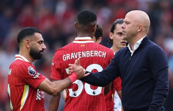 عرض سعودي استثنائي يهدد مسيرة صلاح في ليفربول