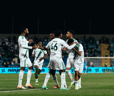 غياب مدافع الأهلي عن كلاسيكو كأس الملك يثير تساؤلات الجماهير