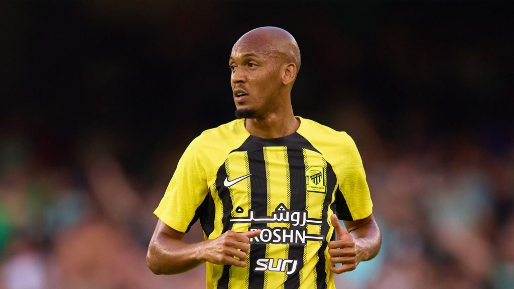 فابينيو يعلن عن هدفه في الانضمام لصفوة أساطير الاتحاد ويشيد بدور الجماهير الداعم