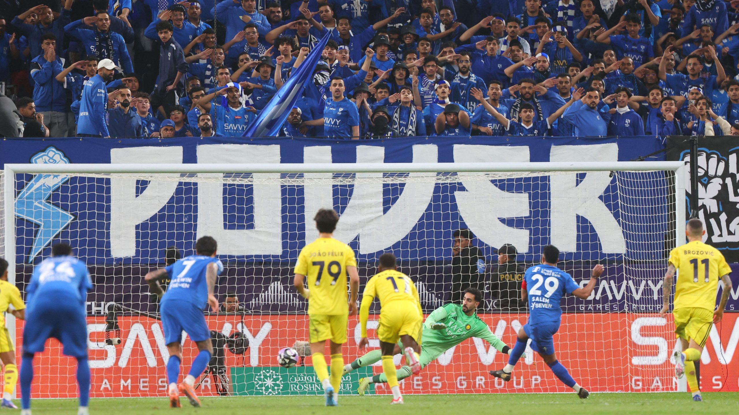 فيديو يثير غضب الهلال ويطالب باحترام الجدولة مع اتهامات بمجاملة النصر في مواجهات الرياض الحاسمة