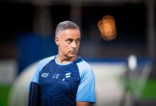 قوميز يعلن الانسحاب من الدفاع أمام الهلال ويكشف السبب