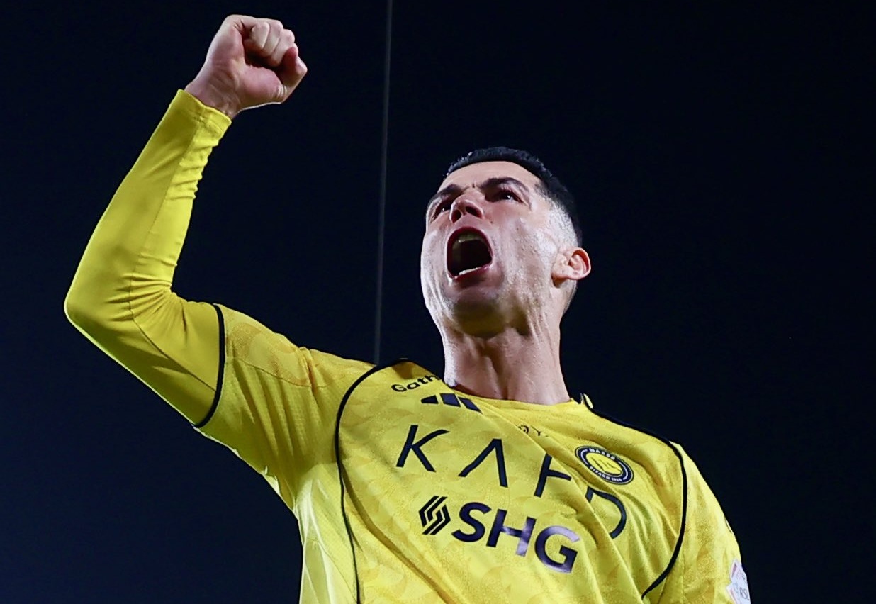 كريستيانو رونالدو يكسر الصمت ويوجه رسالة مؤثرة لوالده الراحل في لحظة إنسانية