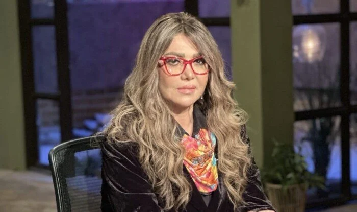 لقاء سويدان تبكي على الهواء وتكشف تفاصيل مرض العصب السابع الذي أصابها