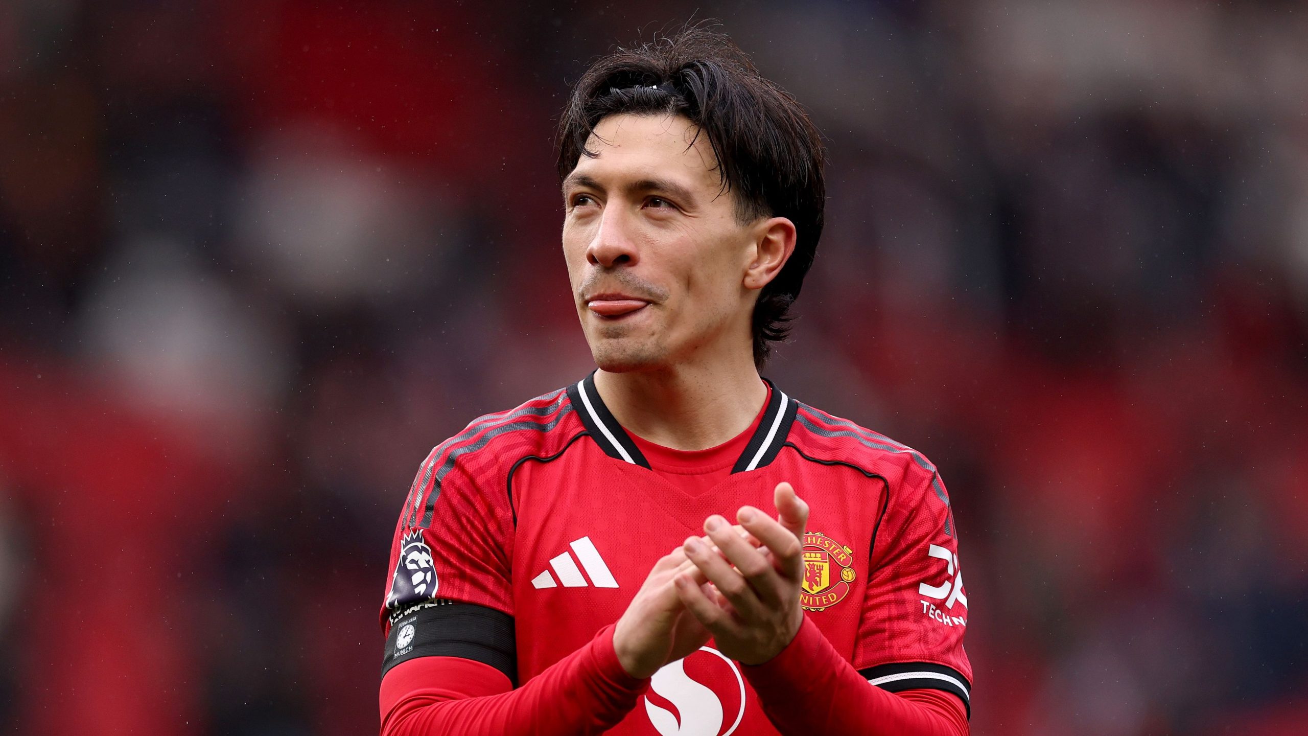 مايكل كاريك يكشف أحدث تفاصيل إصابة ليساندرو مارتينيز وغيابه عن مواجهة مانشستر يونايتد وكريستال بالاس