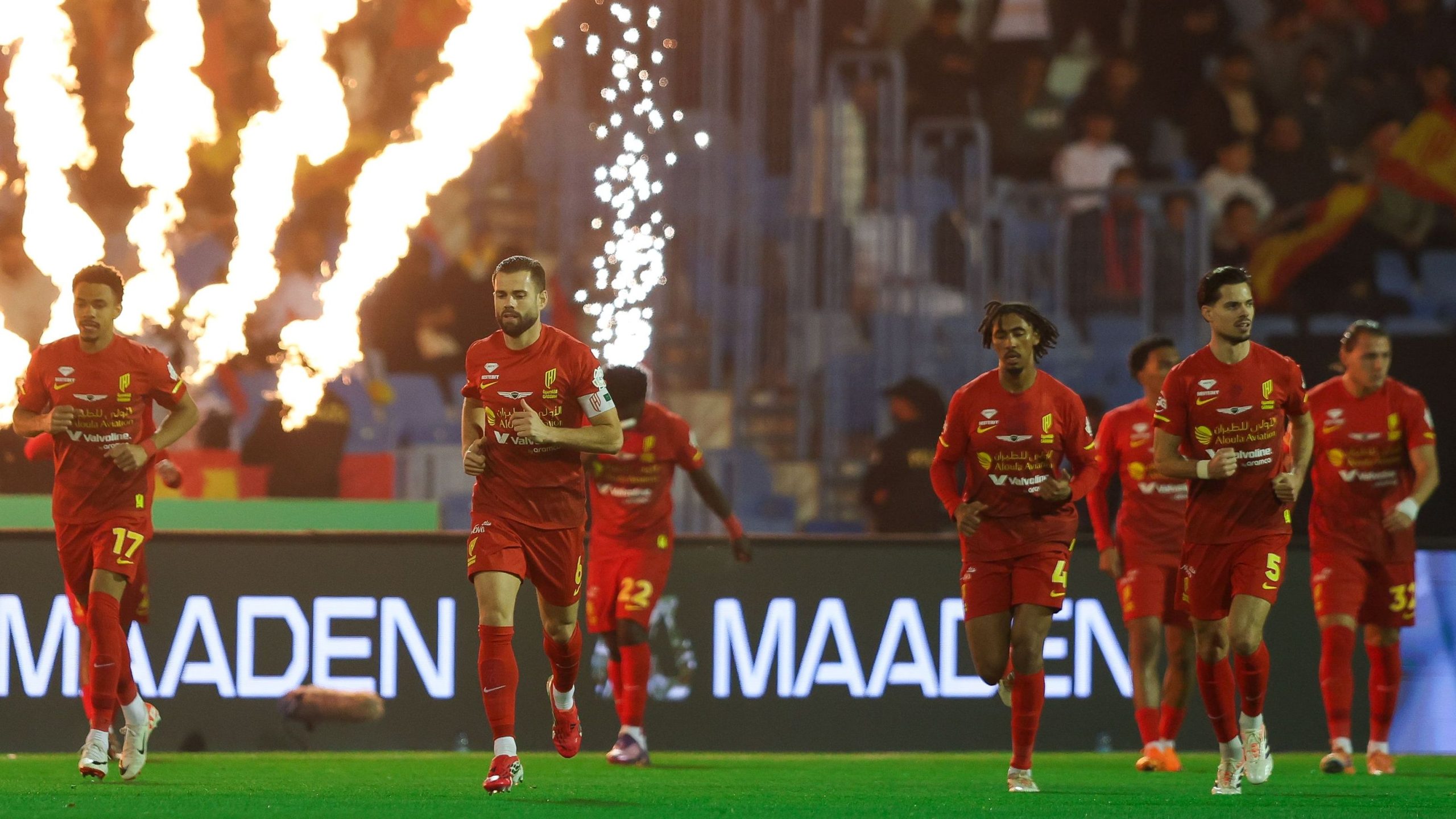 مباريات الخميس 5 مارس 2026 مواعيد النقل والقنوات والمعلقون المعتمدون