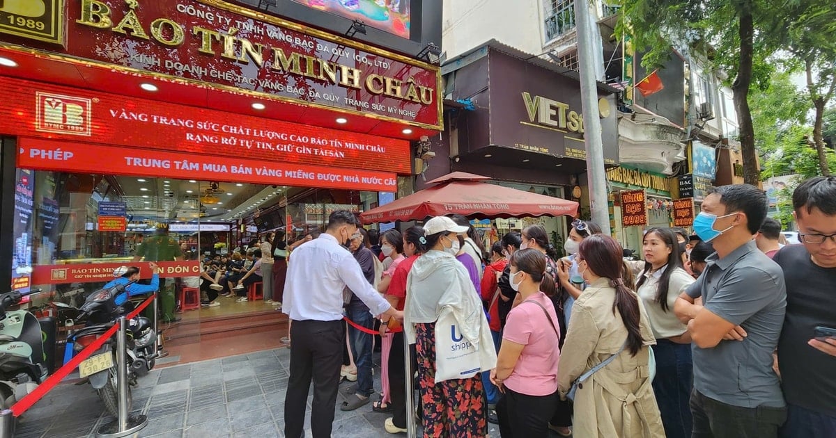 مخطط أسعار الإغلاق لذهب SJC وعيار 9999 وخواتم الذهب والأسعار العالمية للذهب