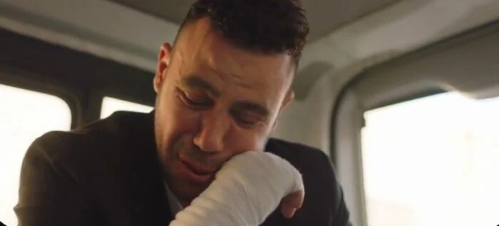 مسلسل الكينج الحلقة 12 محمد إمام يفقد شقيقه ويسلم جلال الراوي للشرطة