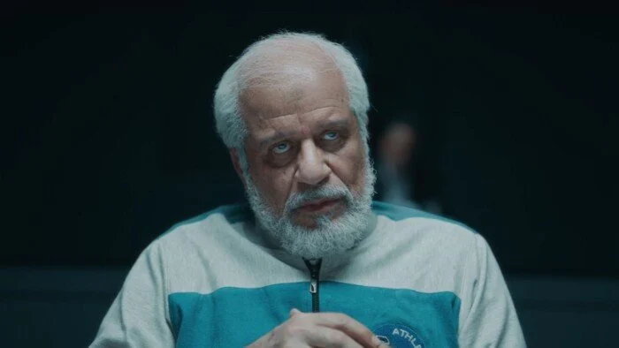 مسلسل رأس الأفعى الحلقة 27 تتصاعد الأحداث بمحمود عزت على كرسي الاعترافات وقبضه المفاجئ