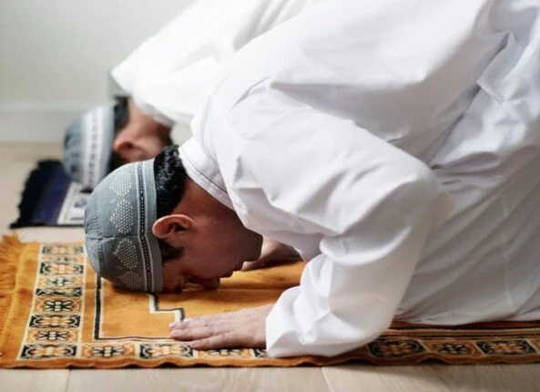 مواقيت الصلاة اليوم الثلاثاء 24 مارس 2026 في القاهرة والمحافظات وترتيب الصلوات بالتفصيل