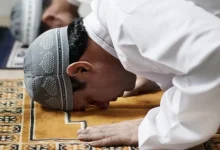 موعد أذان الظهر ومواقيت الصلاة اليوم الخميس 19 مارس 2026 في جميع المناطق الرئيسية