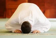 موعد أذان الفجر ومواقيت الصلاة غدا الاثنين 26 رمضان 2026 في مختلف المدن