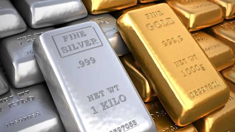 هبوط أسعار الفضة عالمياً 6.7% مع ارتفاع قوة الدولار