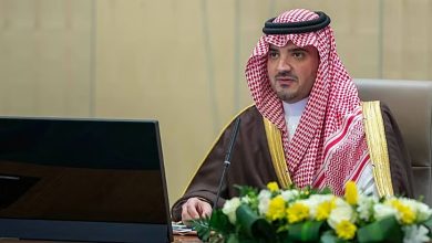 وزير الداخلية يعزي نظيره الكويتي في استشهاد أفراد أمن الحدود إثر الاعتداء الإيراني الجائر