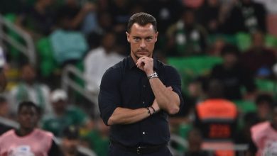 يايسله يشيد بسيطرة الأهلي ويعبر عن فخره باللاعبين السعوديين في مواجهة الاتحاد