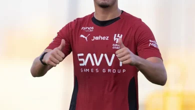 يوسف أكتشيتشيك يرحل عن نادي الهلال ويتجه إلى باريس في صفقة جديدة